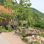Kastanienhof Apartmanhotel