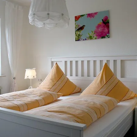 Kastanienhof Aparthotel 3*