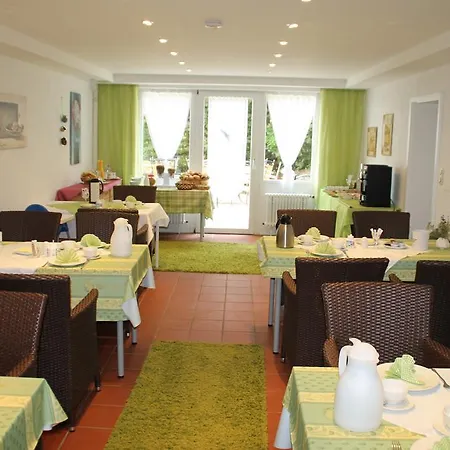 Apart-Hotel Kastanienhof 3*