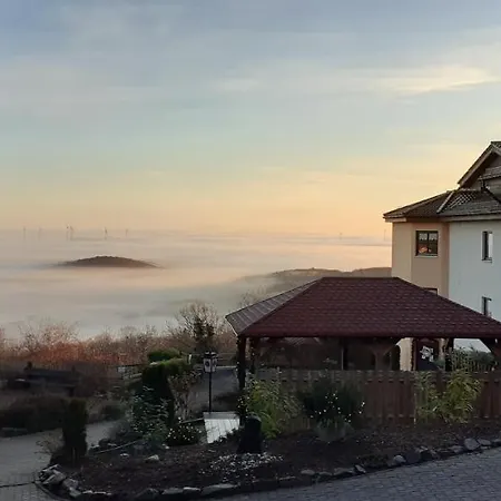 Kastanienhof מלון דירות