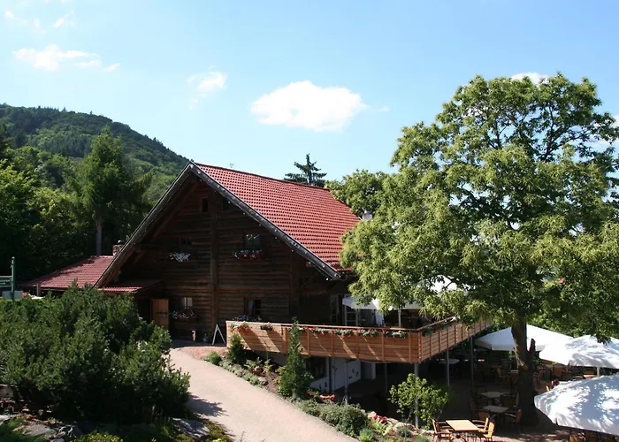 Aparthotel Kastanienhof 3*